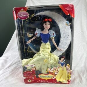 Classic Disney Princess Doll, Snow White Princess Doll New in Box